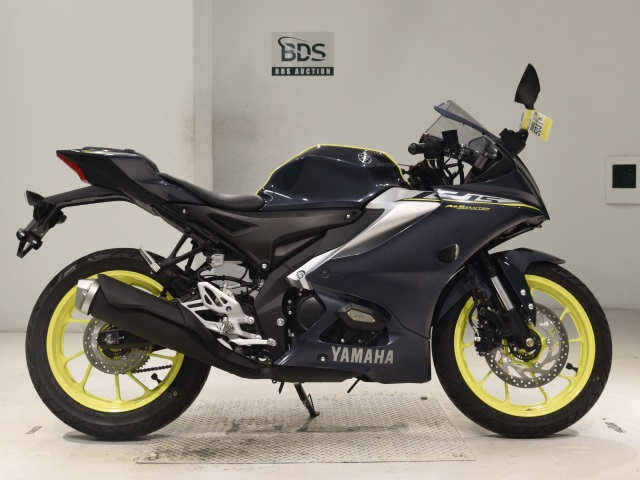 Yamaha YZF-R15 2023