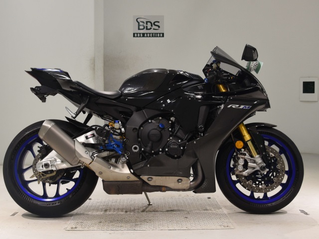 Yamaha YZF-R1M 2021