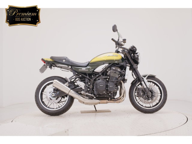 Kawasaki Z900RS 2023