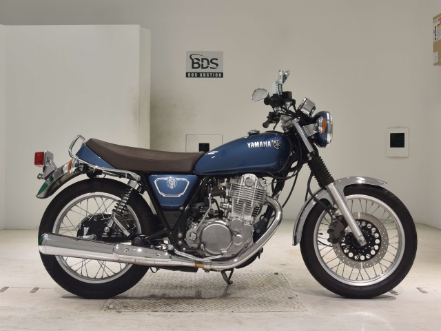 Yamaha SR400 2020