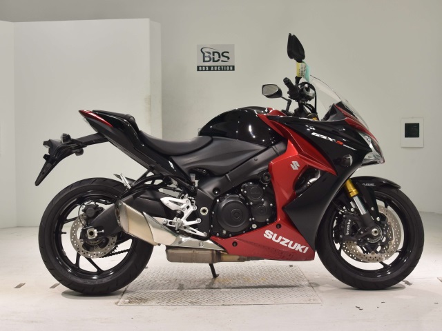 Suzuki GSX-S1000F 2015