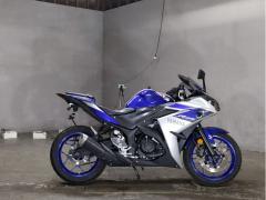 Yamaha YZF-R25 2015