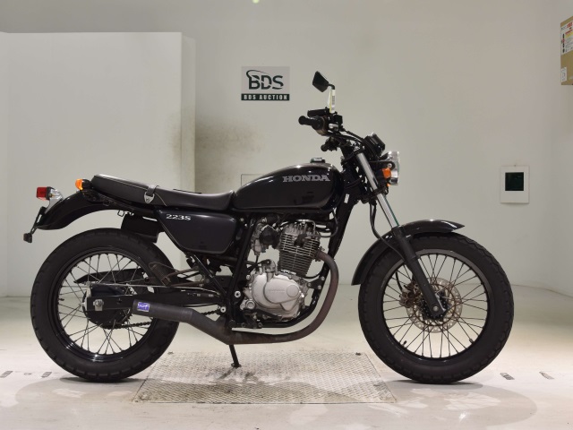 Honda CB223S 2010