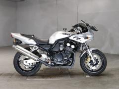 Yamaha FZ400 1998