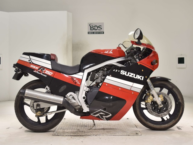 Suzuki GSX-R750 1986