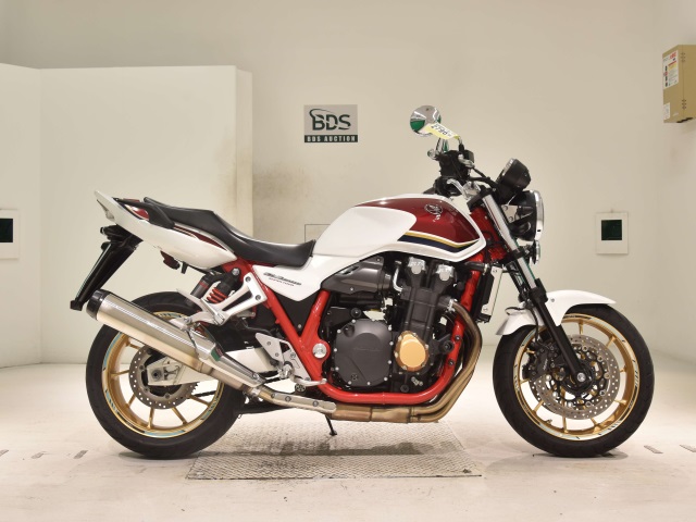 Honda CB1300SF 2021