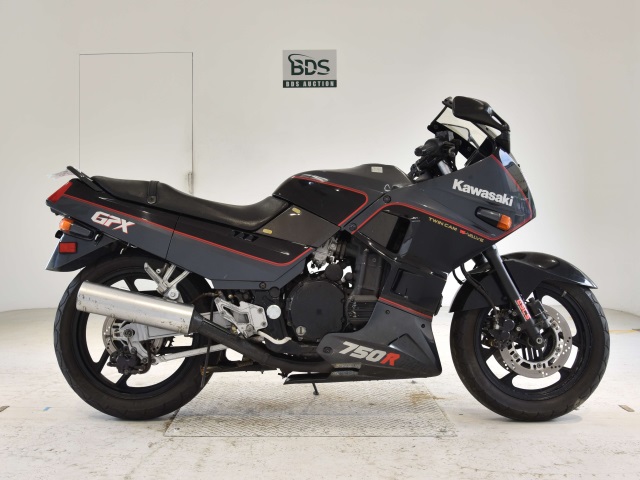 Kawasaki GPX750R 1986
