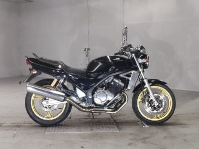 Kawasaki BALIUS2 2002