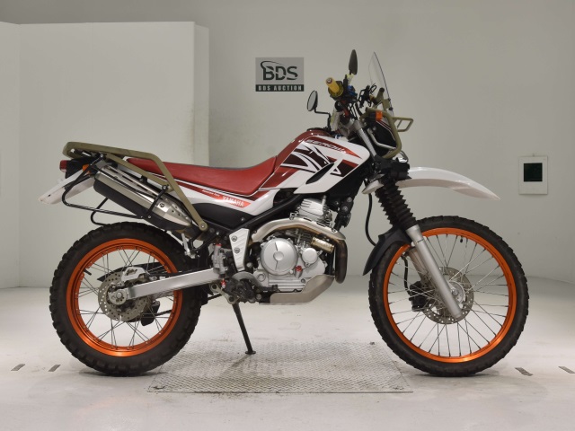Yamaha SEROW XT250 2017