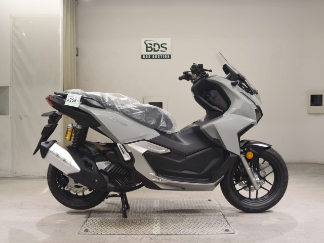 Honda ADV 160 2025