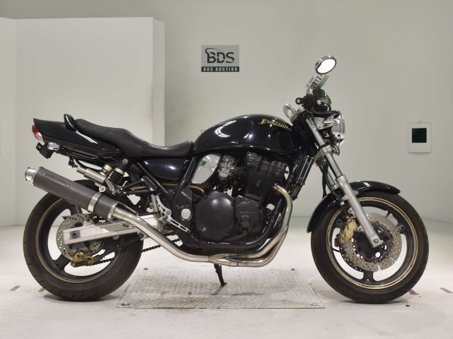 Suzuki GSX400 INAZUMA 1998