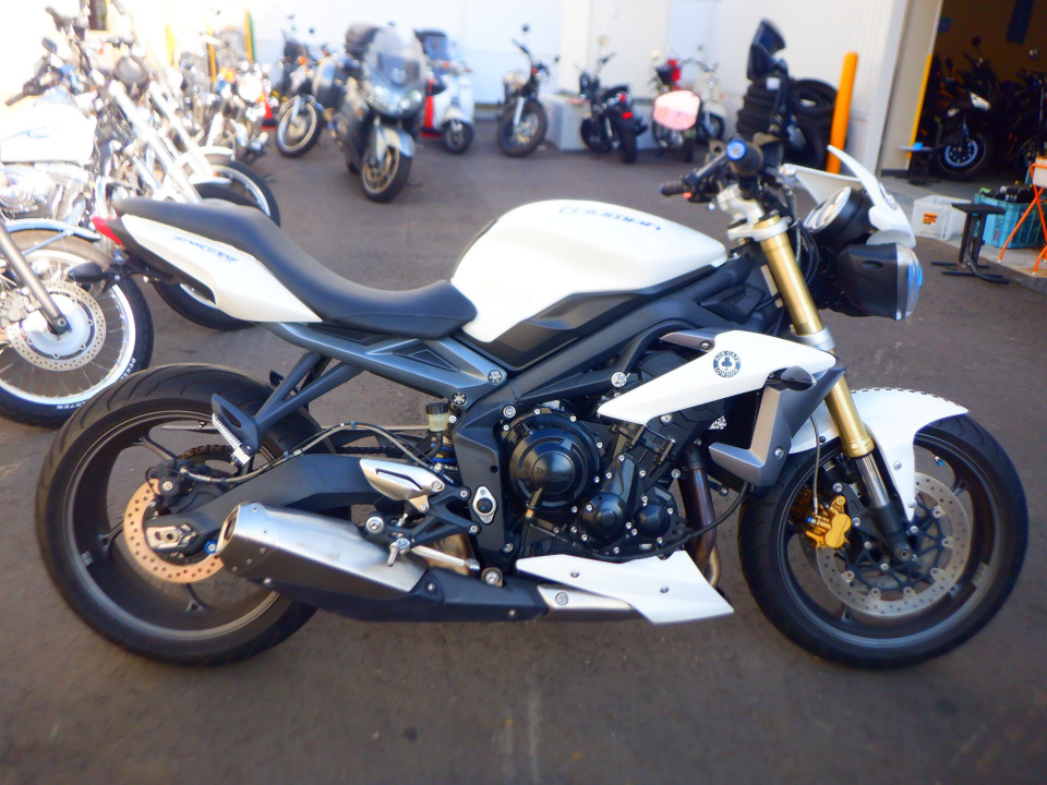 Triumph STREET TRIPLE 2013