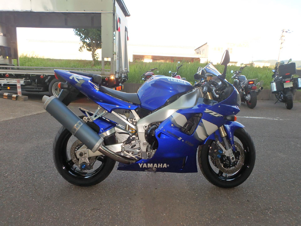 Yamaha YZF-R1 2000