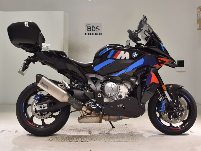 BMW M1000XR 2025