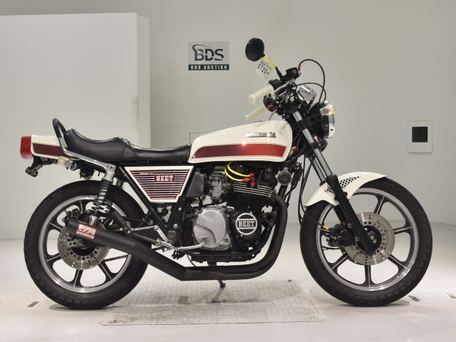 Kawasaki Z400J 2022