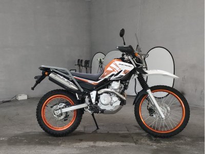 Yamaha SEROW XT250 2018