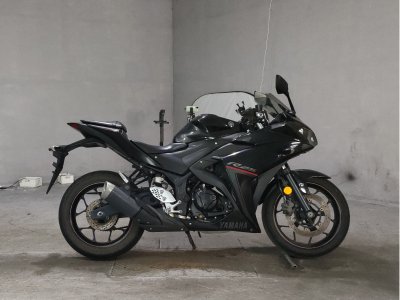 Yamaha YZF-R25 2018