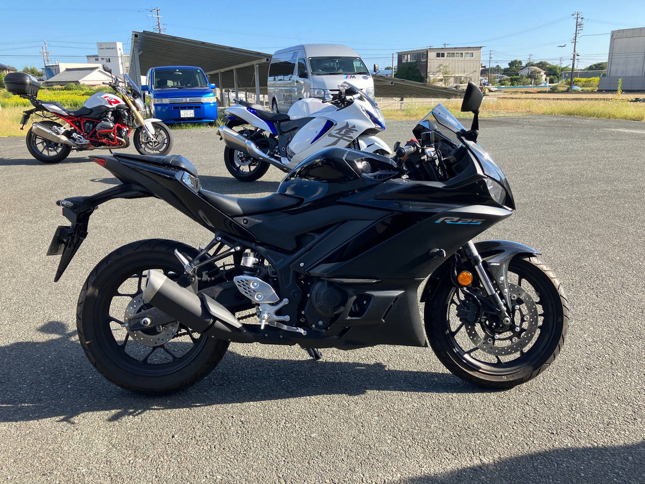 Yamaha YZF-R25 2022