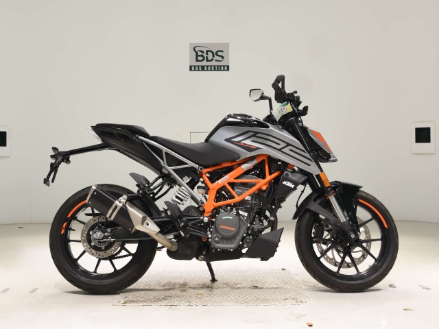 KTM 125 DUKE 2022