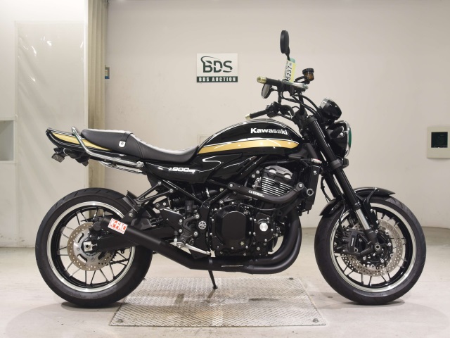 Kawasaki Z900RS 2021