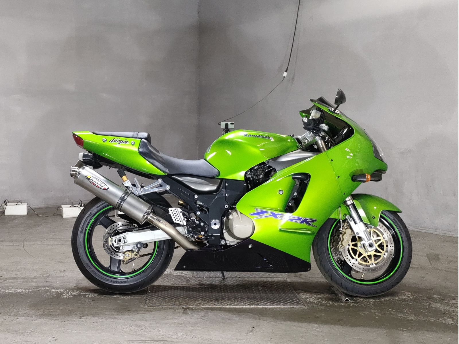 Kawasaki NINJA ZX-12R 2001