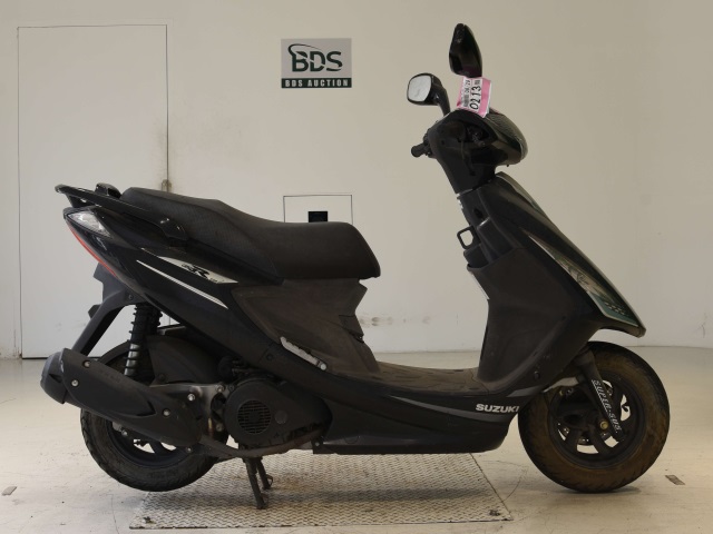 Suzuki GSR125 2009