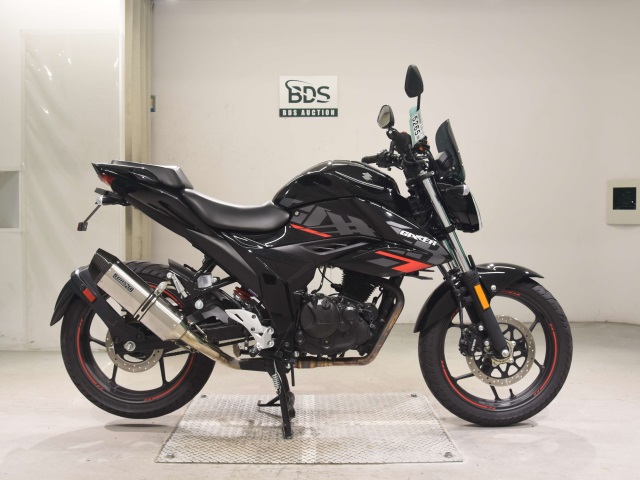 Suzuki GIXXER150