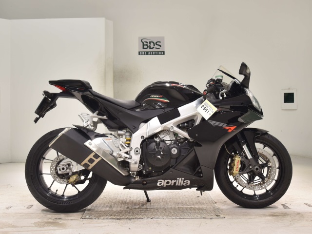 Aprilia RSV4R 2013