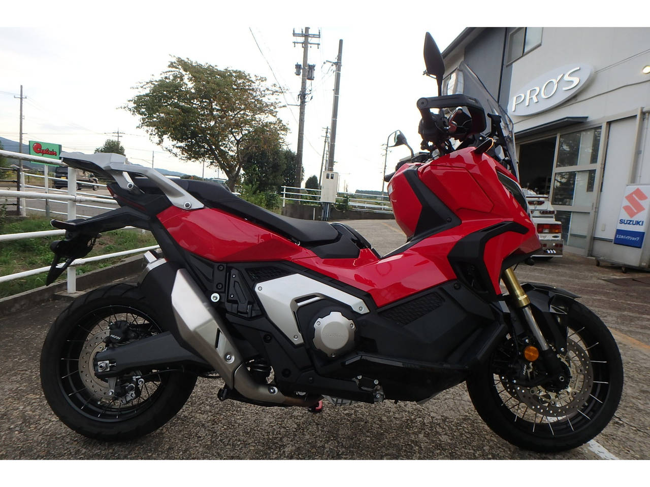 Honda X-ADV 2023