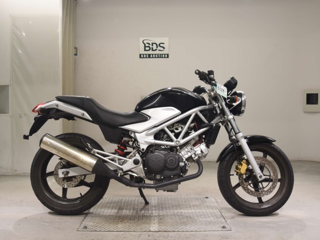 Honda VTR250 2011