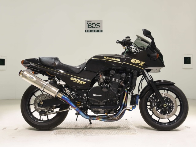 Kawasaki GPZ900R 1994