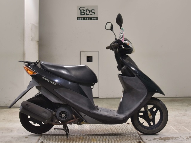 Suzuki ADDRESS V50
