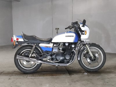 Suzuki GS750G 1983