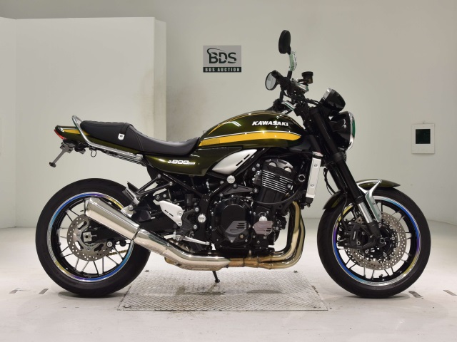 Kawasaki Z900RS 2021