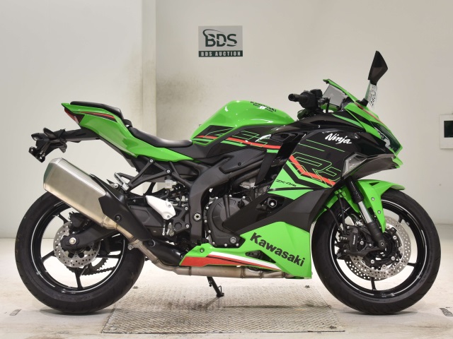 Kawasaki ZX-4RR 2025