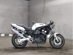 Yamaha FZ400 1997