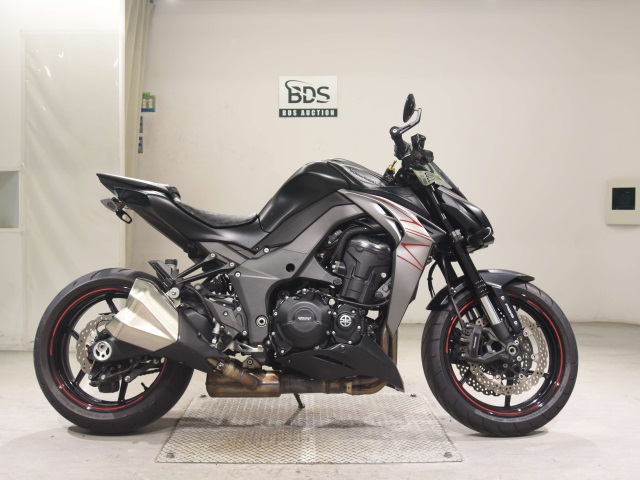 Kawasaki Z1000 2021