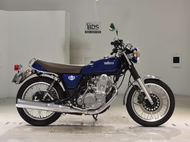 Yamaha SR400 2022