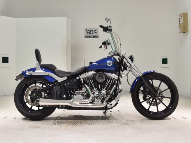 HD BREAKOUT FXSB1580 2015