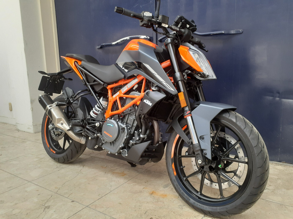 KTM 390 DUKE 2024
