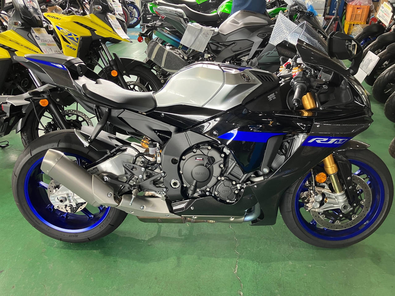 Yamaha YZF-R1M 2022