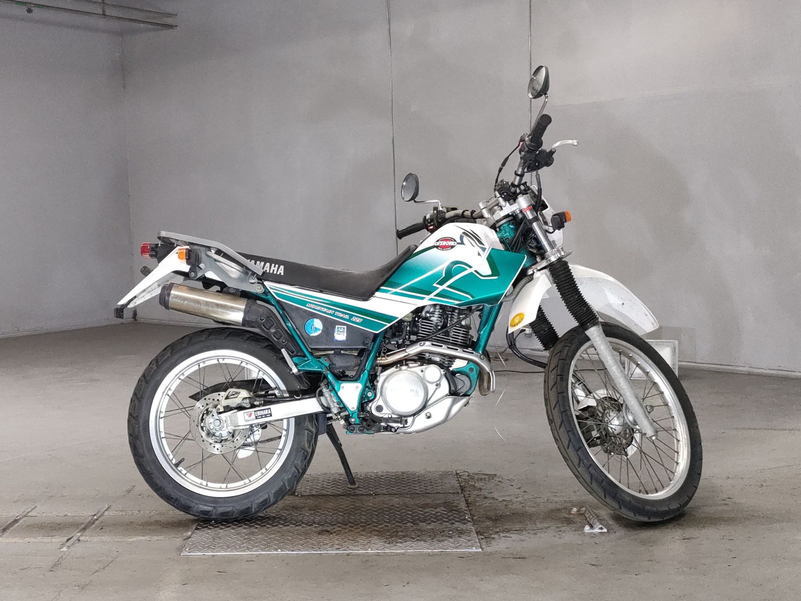 Yamaha SEROW XT225 1998
