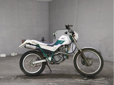 Yamaha SEROW XT225 1995