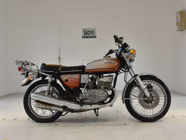Suzuki GT550