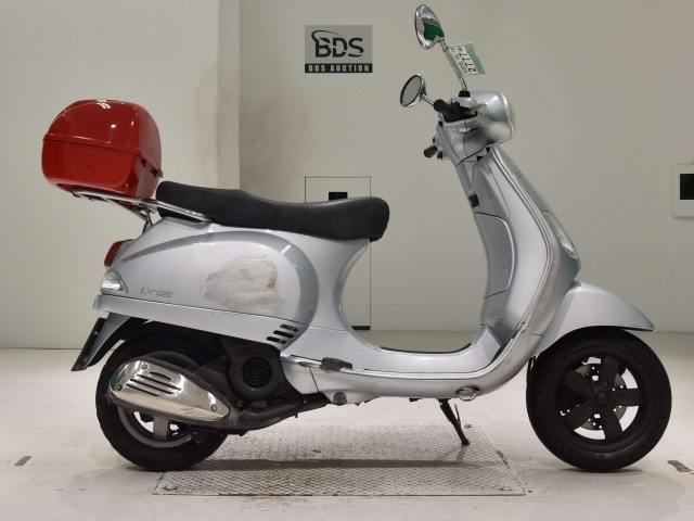 Vespa LX125