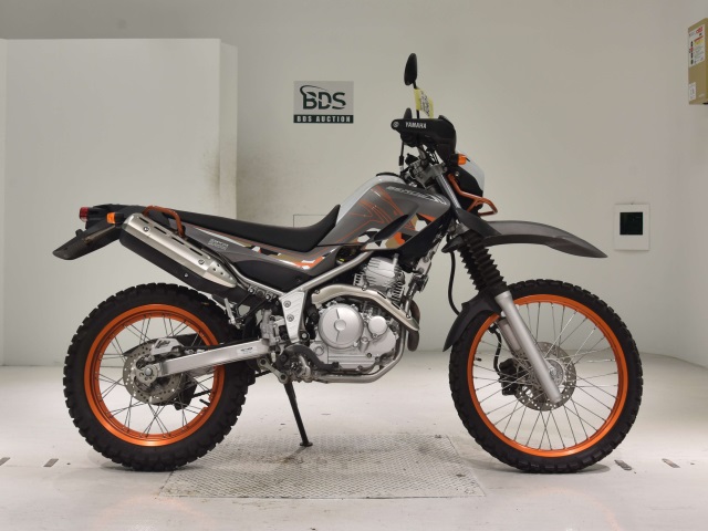 Yamaha SEROW XT250 2015