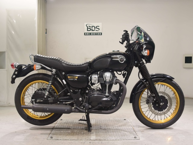 Kawasaki W800 2011