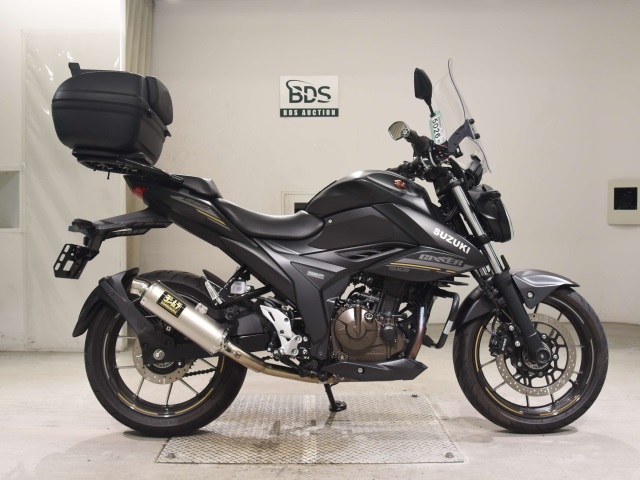 Suzuki GIXXER250