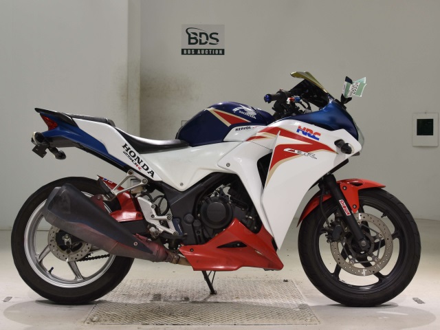 Honda CBR250R 2011