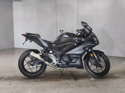 Yamaha YZF-R25 2021
